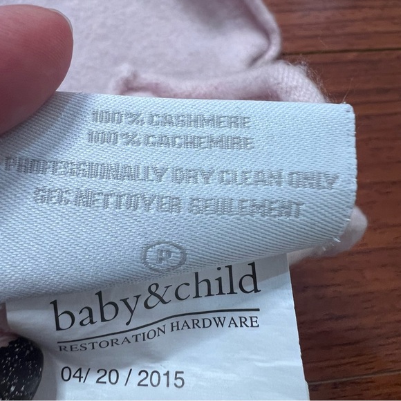 Restoration Hardware 100% cashmere Pale pink Baby blanket lettuce hedge - Picture 5 of 6